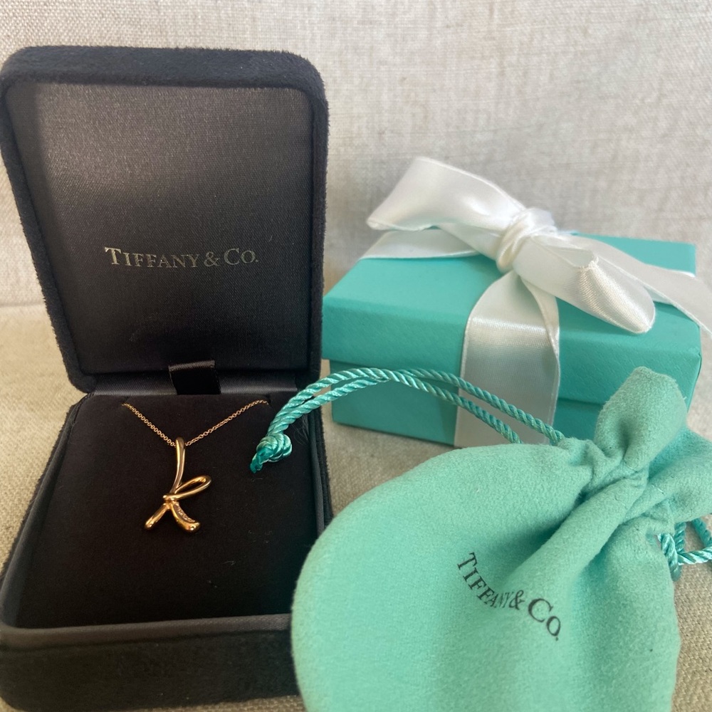 Tiffany letter K pendant in 18k rose gold